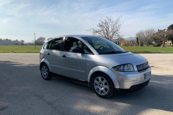 audi a2 usata fano laterale