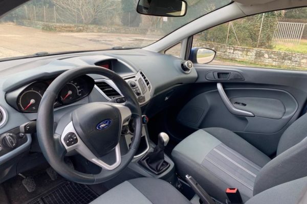 ford fiesta usata fano interni