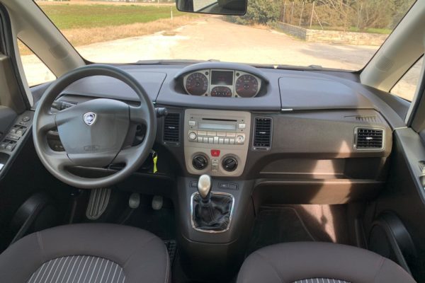 lancia musa gpl volante usata fano pesaro