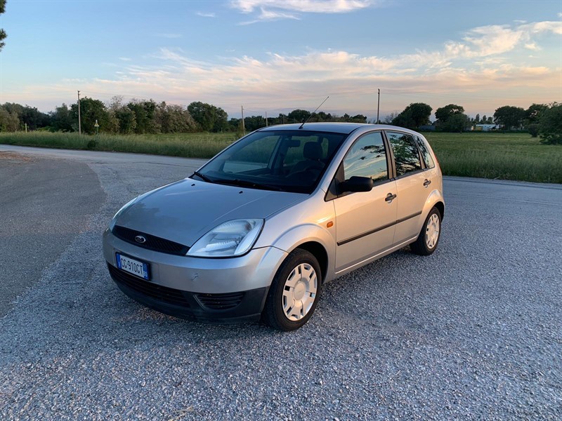 ford fiesta quinta serie