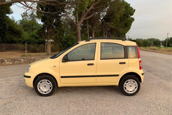 auto fiat panda usata fianco sinistro