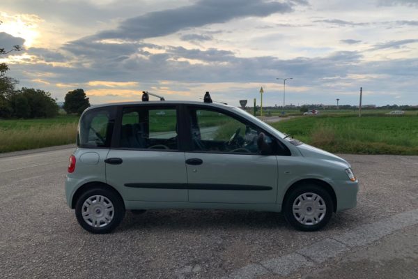 fiat multipla usata fiancata laterale