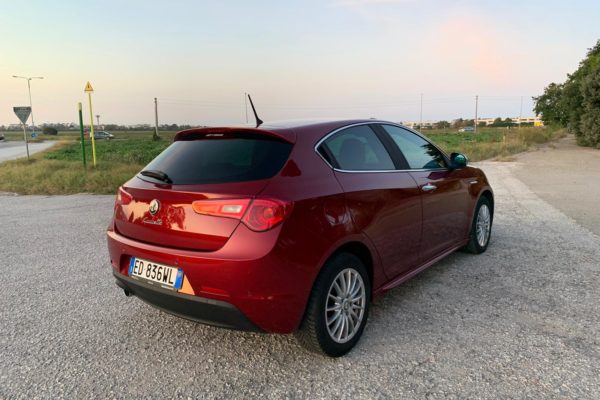 alfa romeo giulietta fianco destro