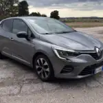 Renault Clio Blue dCi 100 CV 5 porte Evolution — foto 3 di 19