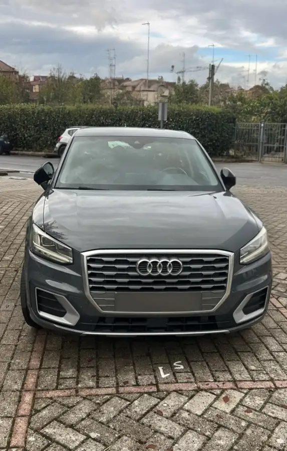 Audi Q2 1.6 TDI Sport — foto 1 di 5