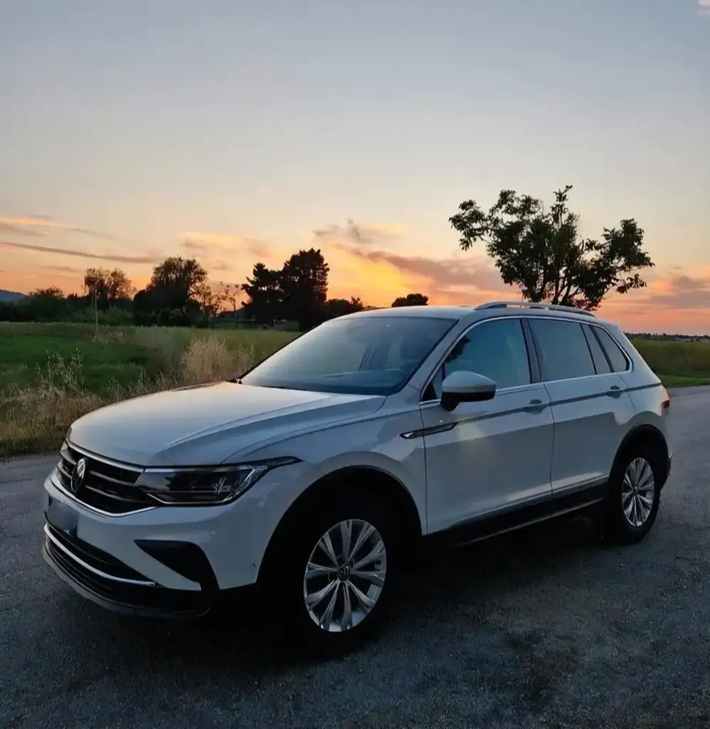 Volkswagen Tiguan 2.0 TDI 150 CV SCR DSG Life — foto 1 di 12